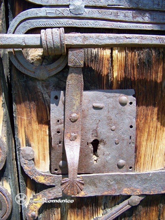 Guixers. Sant Martí. Detalle de la cerradura