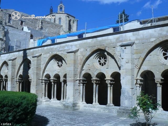 Vallbona de les Monges. Monasterio de Santa María. Panda claustral