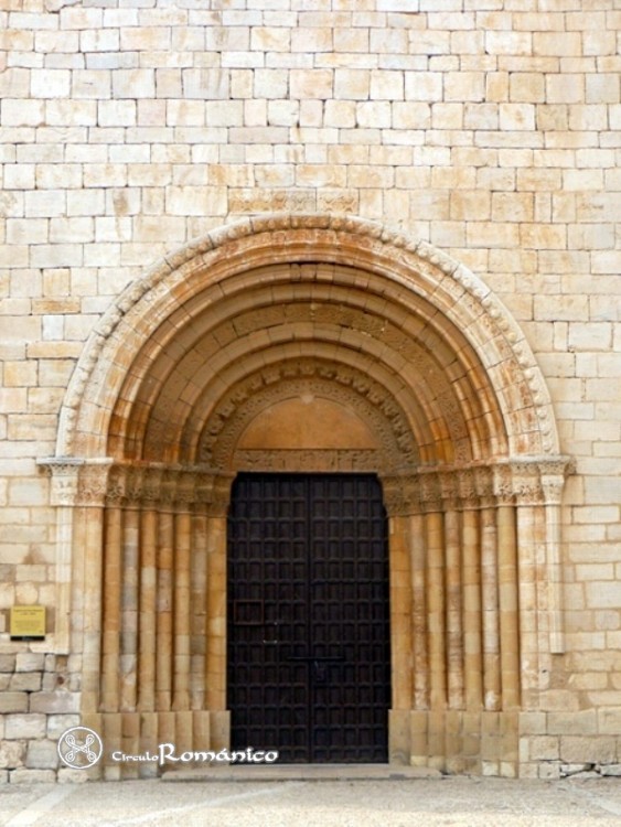 Pla de Santa Maria. Sant Ramon. Portada sur