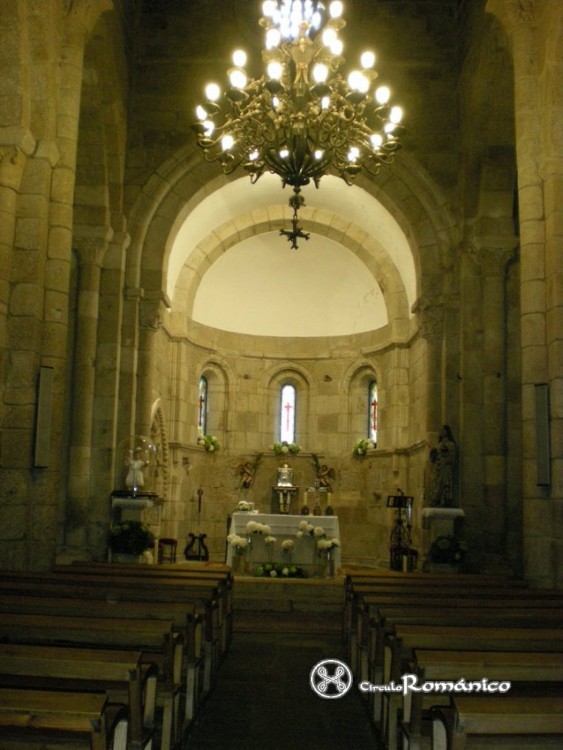 Bergondo. San Salvador. Interior hacia la cabecera