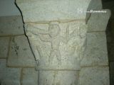 Breamo. San Miguel de Breamo. Interior, capitel con musico