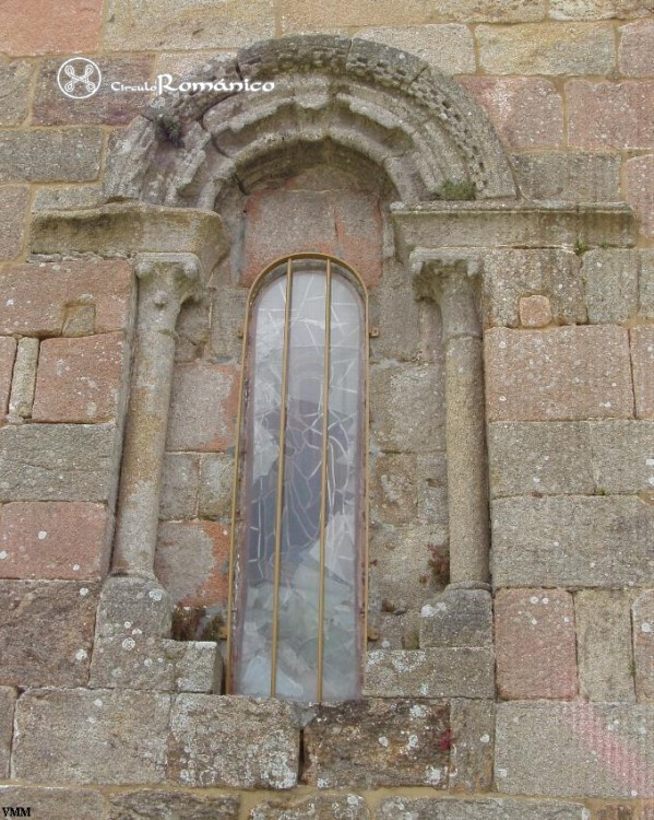 Finisterre. Santa María de las Areas. Vano