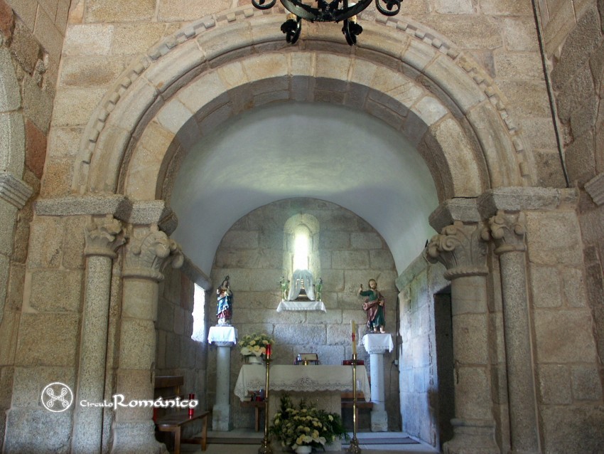 Leis. San Pedro. Interior. Cabecera