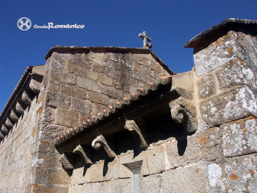 Redonda. San Pedro. Exterior, lateral sur