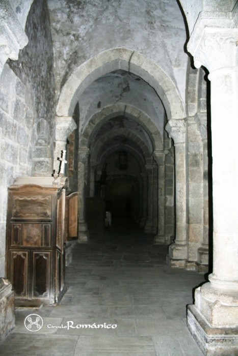Meira. Santa Maria. Interior, nave lateral