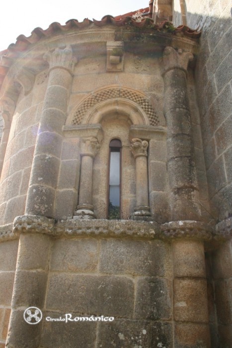 Pombeiro. San Vicente. Cabecera