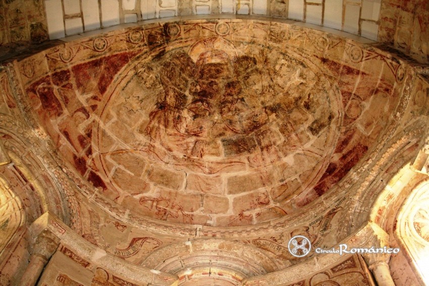 Vilar de Donas. San Salvador. Interior, detalle cabecera. Boveda de horno