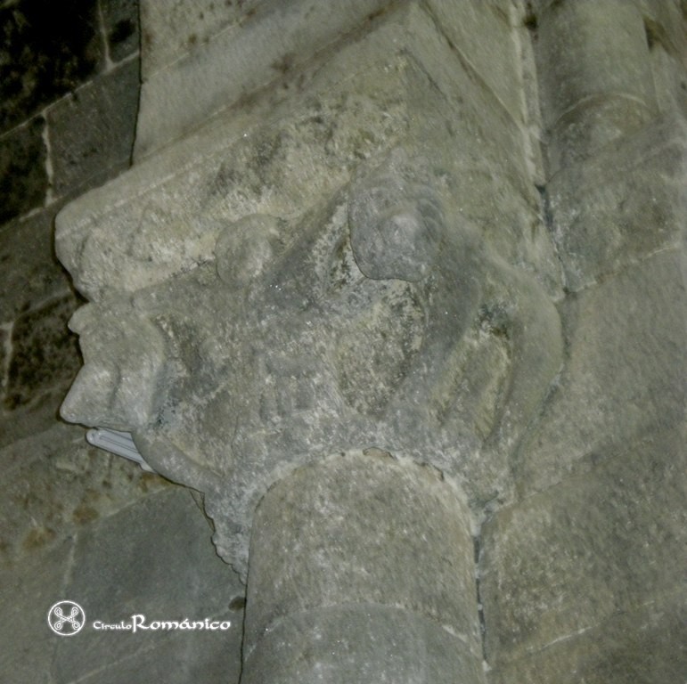 Astureses de Ponte Veiga. San Julián. Interior, capitel