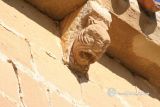 Sorejana. Iglesia de Cuzcurrita. Canecillo, cabeza humana