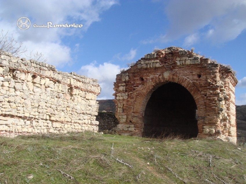 Patones. Virgen de la Oliva. Restos ábside