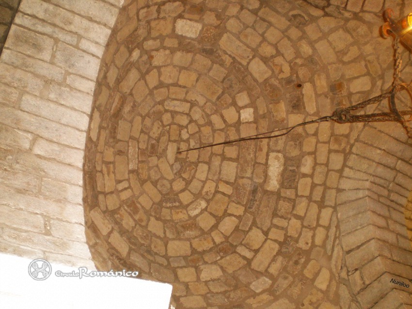 Eusa. San Esteban (hoy Santa María). Interior, bóveda