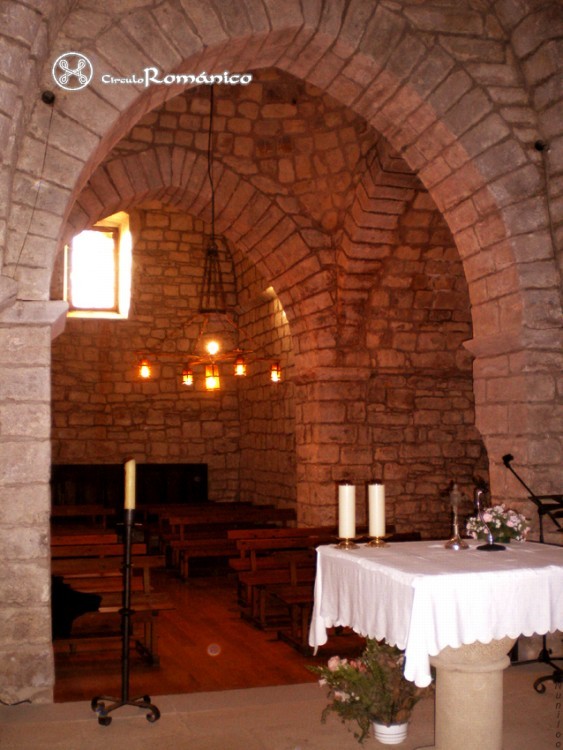 Eusa. San Esteban (hoy Santa María). Interior hacia los pies