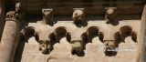 Irache. Santa María la Real. Canecillos antropomorfos y zoomorfos