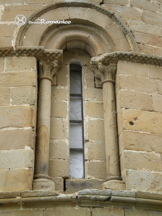 Zamarce. Santa María de Zamarce. Saetera del ábside