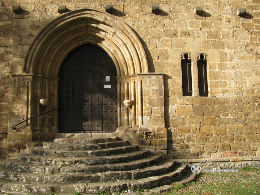 Zumárraga. Ermita de La Antigua. Portada