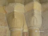 Bakio. San Pelayo. Capiteles esquemáticos
