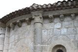 Berson. Saint Saturnin. Canecillos vegetales del ábside