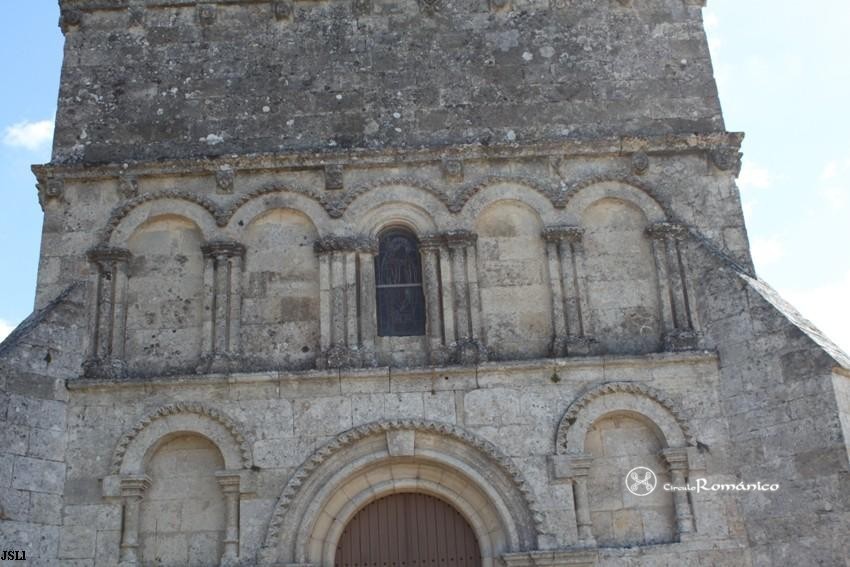Francs. San Martín. Detalle del cuerpo central