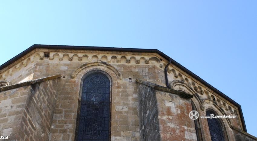Reole, La. Saint Pierre. Detalle de arcos lombardos en la cabecera