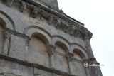 Tauriac. St Etienne. Canecillos y arquería del lado sur de la fachada