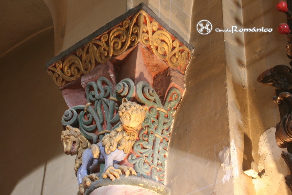 Saint Sever. St Sever. Capitel con leones