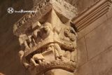 Saint Sever. St Sever. Personajes portando un cuenco