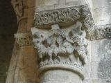 Sauve. La. La Sauve- Majeure. Leones que comparten cabeza