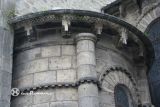 Orcival. Notre Dame. Canecillos de uno de los absidiolos