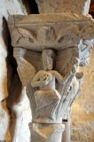 Carcassonne. Saint-Nazaire y Saint-Celse. Capitel con personaje sedente