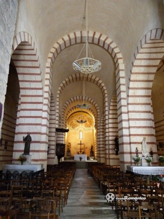 Tarascon. Notre Dame de Sabart. Interior del templo