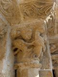 Teilhet. San Juan Evangelista. Capitel con animales fantásticos