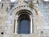 Cornellá de Conflent. Santa María. Vano de la fachada occidental