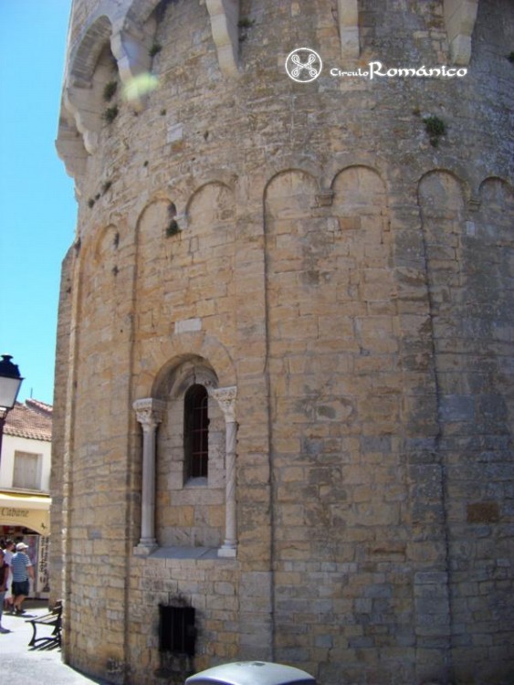 Sainte-Marie-la-Mer. Sainte-Marie. Cabecera fortificada