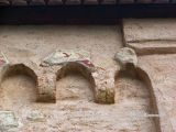 Csempeszkopács. San Miguel . Detalle de los arcos lombardos