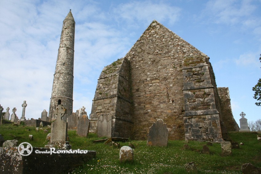 Ardmore. Monasterio de Saint Declan.Torre y templo