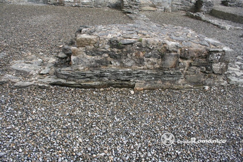 Mellifont. Saint Malachy.Cimientos del templo