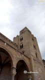 Cefalú. Santisimo Salvador. Vista de la torre y el pórtico