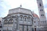 Florencia. Baptisterio de San Giovanni. Santa Maria dei Fiore al fondo