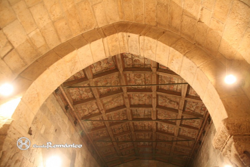 Fafe -  Arões. São Romão. Interior, cubierta nave desde cabecera