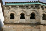 Bragança. Domus Municipalis. Detalle de vanos de lateral pequeño