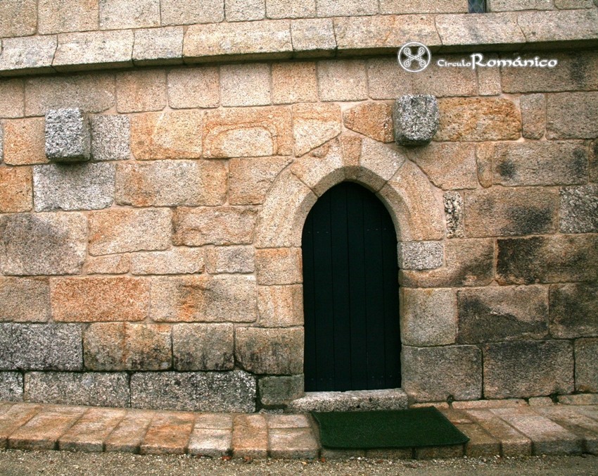 Gatäo. São João Baptista. Portada