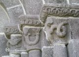 Travanca. Mosteiro de Divino Salvador. Capiteles con sirenas y diversa decoración