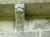 Nogueira. San Claudio. Canecillo figurado