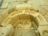 Viseu-Tabuaço. San Pedro das Águias. Detalle del tímpano y las arquivoltas