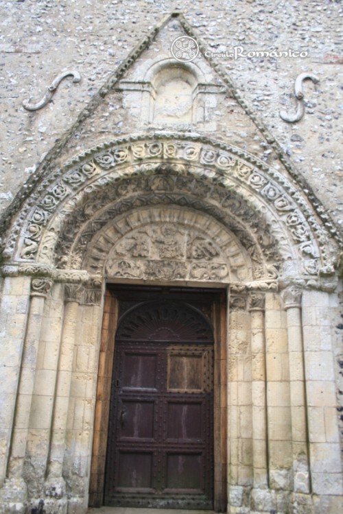 Patrixbourne. Iglesia de Santa Maria.Portada principal muro sur
