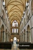 Chichester. Catedral de Santa Maria.Nave vista desde el persbiterio