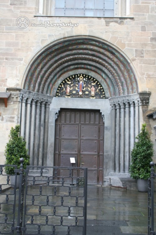Chur. San Martín. Portada del templo