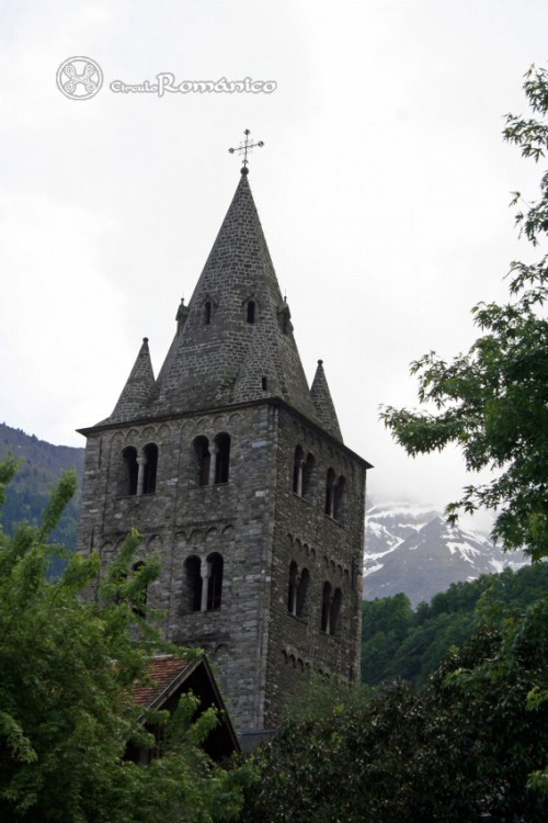 San Mauricio. Abadía de St. Maurice. Torre campanario