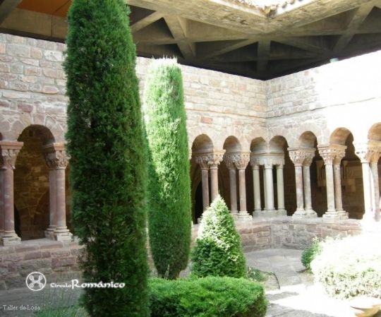la_esfera_de_la_luz_y_la_misteriosa_dama_de_santa_maria_de_l_estany_circuloromanico_2
