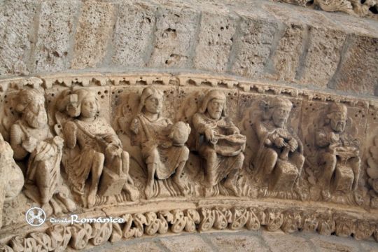 sermon_y_sacralizacion_del_orden_social_circuloromanico_2